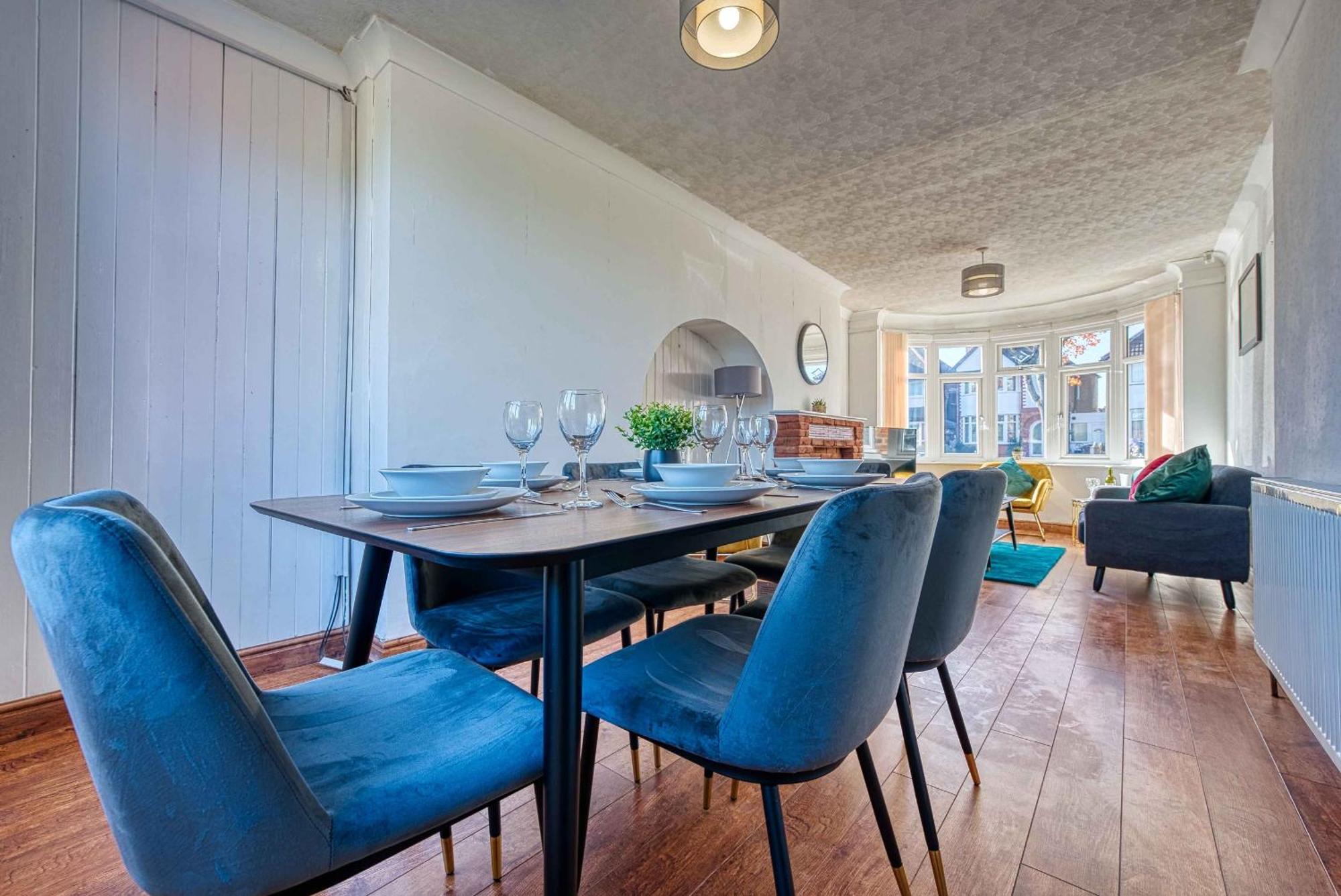 K Suites - Benedon Road Old Holiday home *